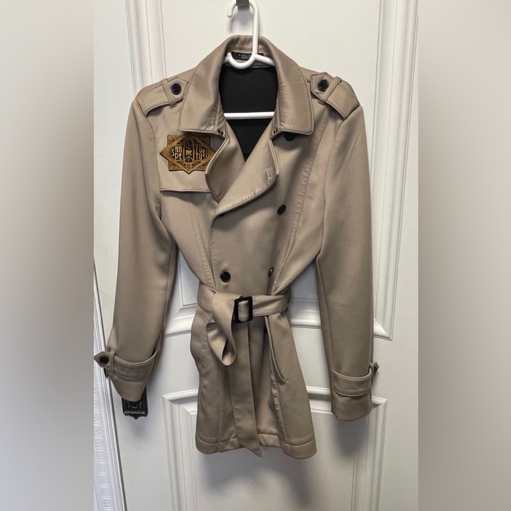 ZARA Classic Double-Breasted Tan Trench Coat